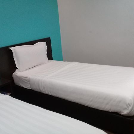 Clover Hotel Ipoh Extérieur photo